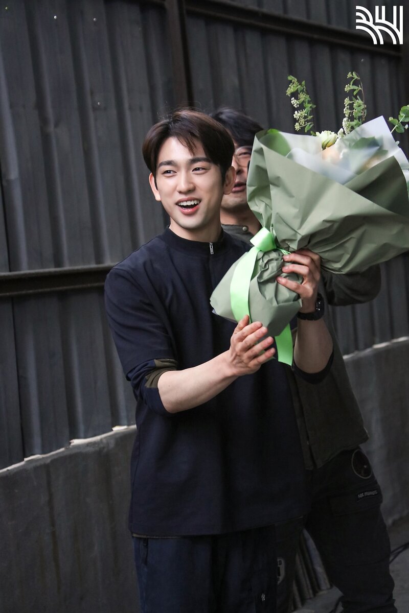 220503 Jinyoung at 'Yaksha' Behind the Scenes documents 5