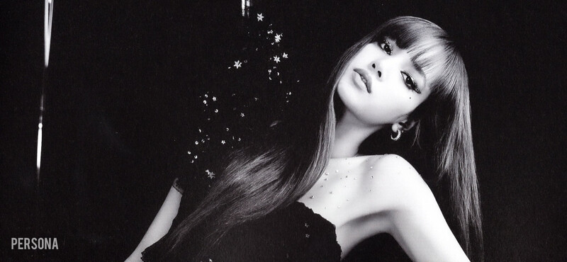 BLACKPINK Lisa -LALISA- Photobook [Special Edition] Scans documents 7