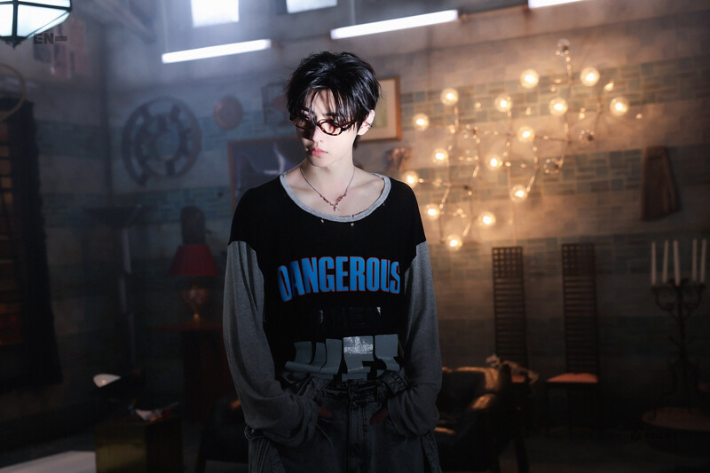 ENHYPEN <BROUGHT THE HEAT BACK> MV BEHIND PHOTO SKETCH documents 23