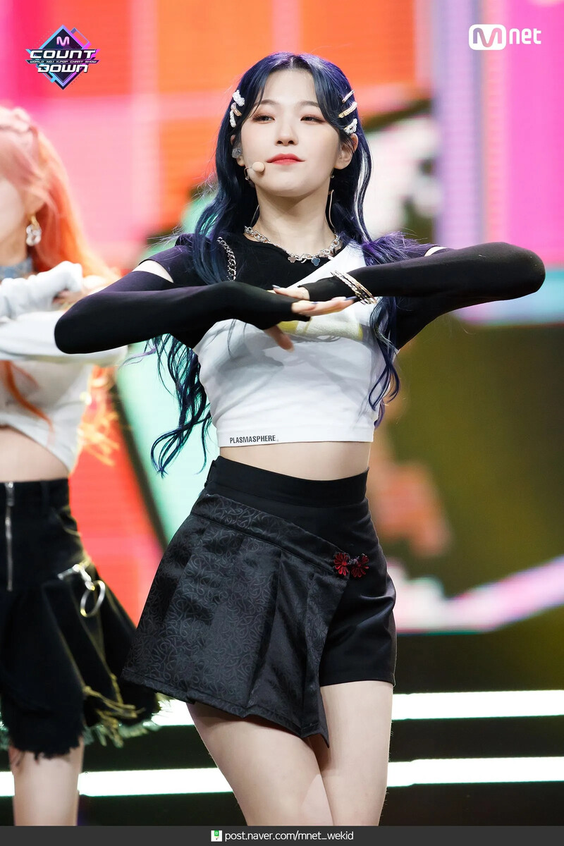 fromis_9_(17).jpg