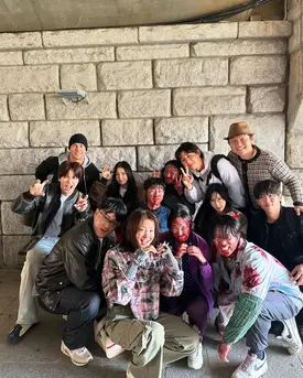 241124 Lee Siyoung IG Update behind the scenes of Zombieverse: New Blood with Eunbi & Taeyeon