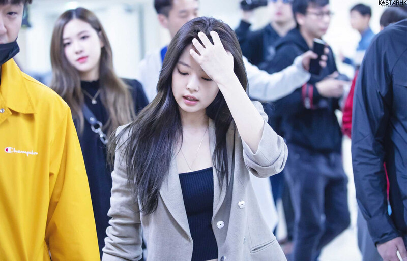 180420 - JENNIE Airport documents 2