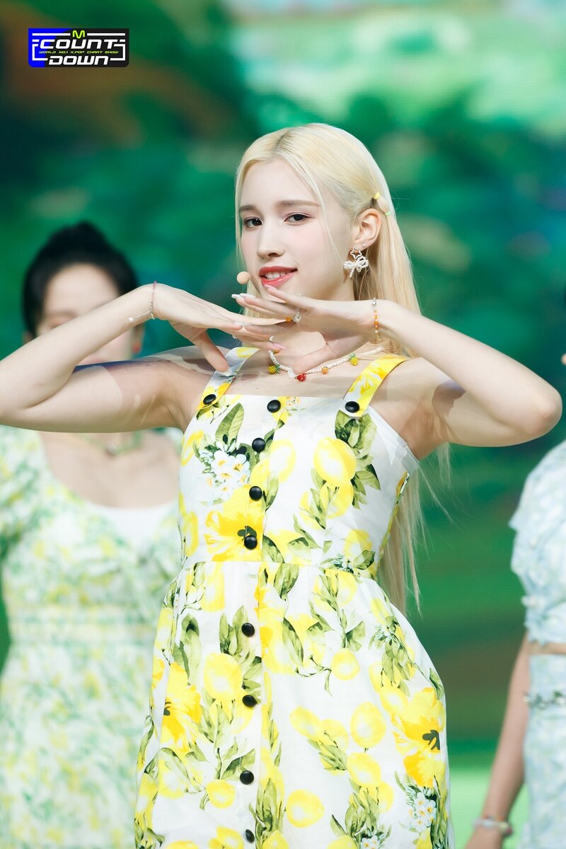 220630 Kep1er 'Up!' at M Countdown documents 5