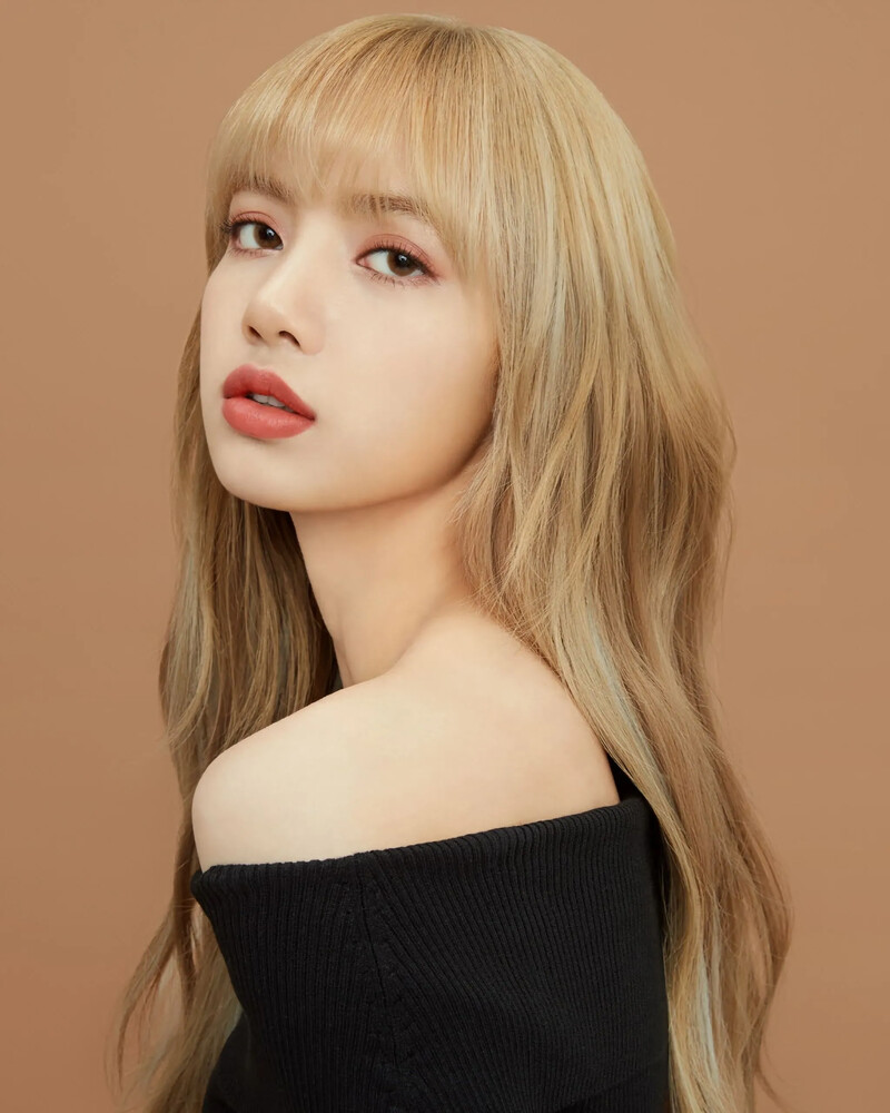 Lisa_Moonshot_Cushion_7.jpg