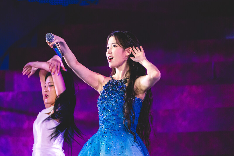 240921 IU - HEREH World Tour Concert Encore: The Winning in Seoul Day 1 documents 5