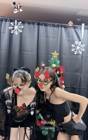 231217 Jihyo Instagram Story Update with JEONGYEON