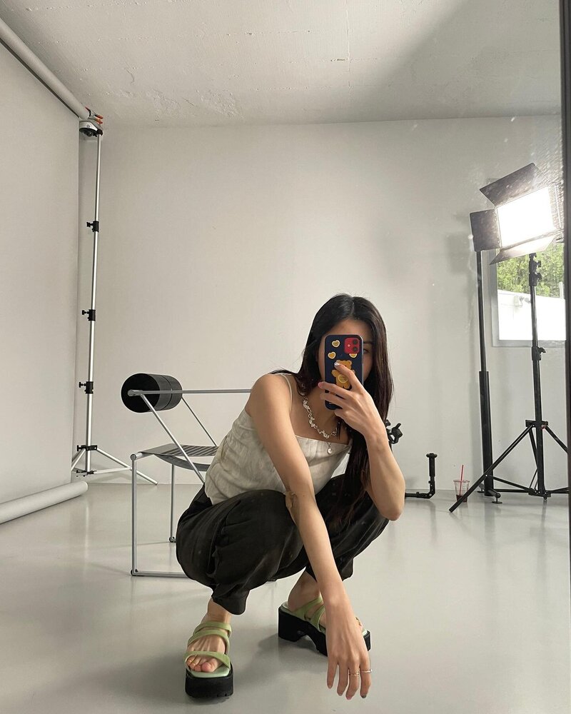 210708 Kwon Eunbi Instagram Update documents 5