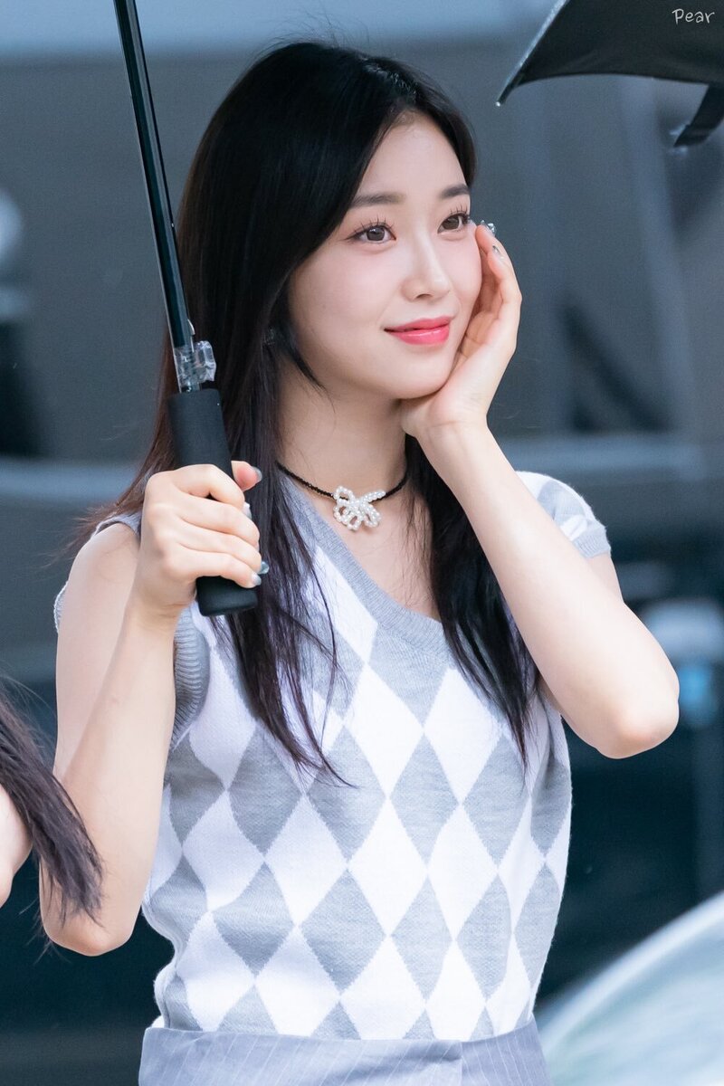220805 STAYC Sumin - Music Bank Commute documents 2
