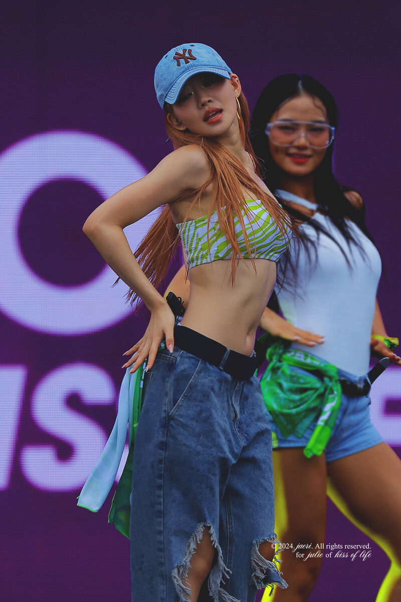 240707 KISS OF LIFE Julie - Waterbomb in Seoul Day 3 documents 2