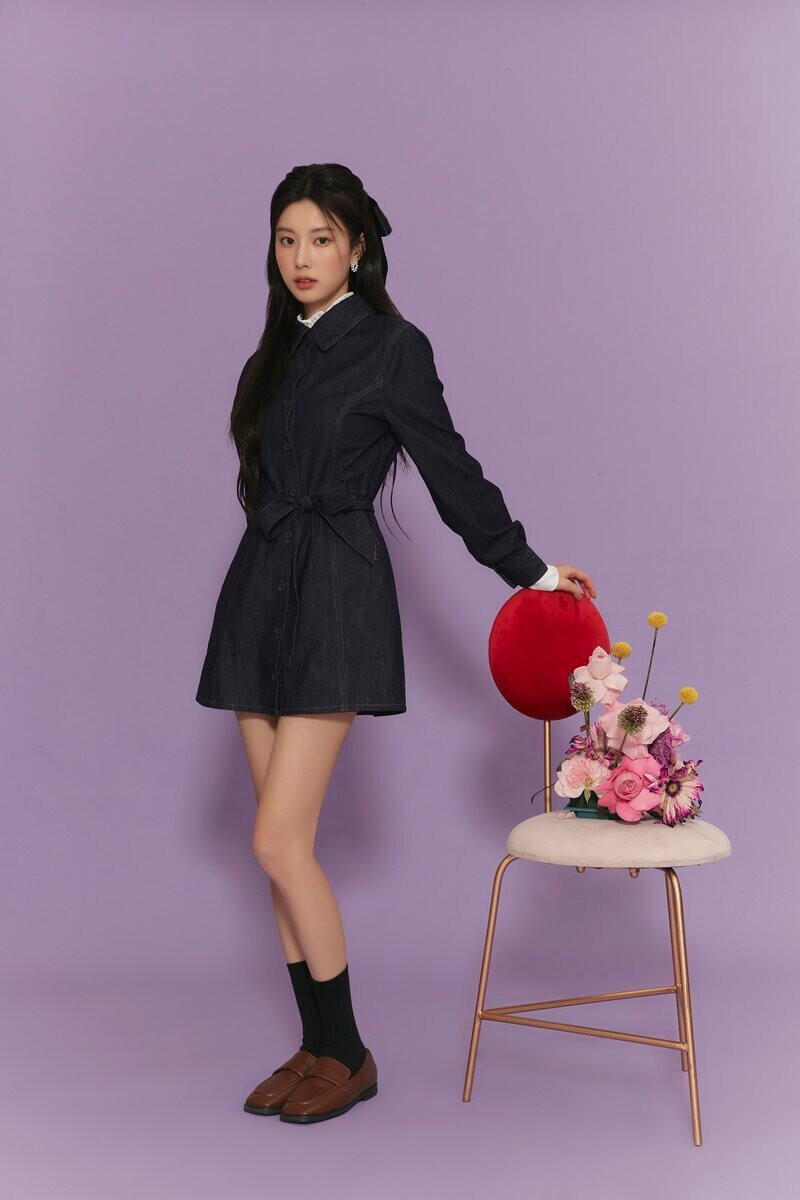 Kang Hyewon for Roem 2023 Pre-Spring Collection documents 2