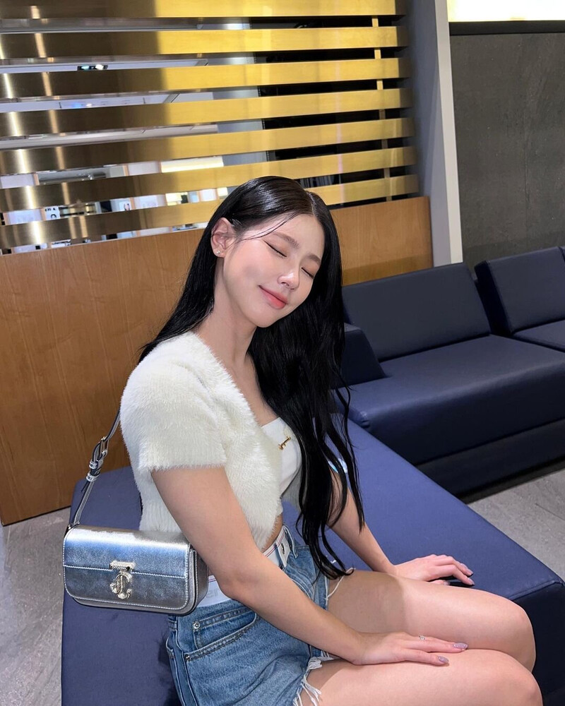 230714 - (G)I-DLE MIYEON Instagram Update documents 2