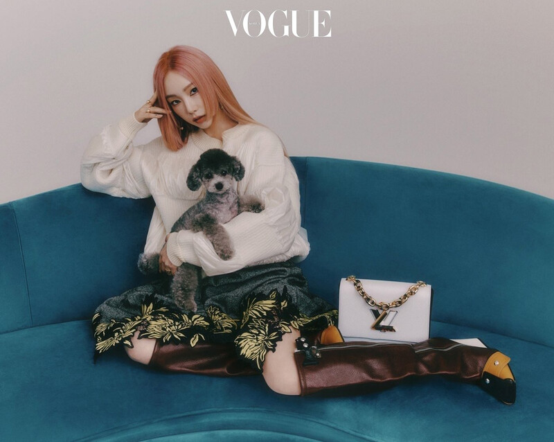 Taeyeon for Vogue Korea Magazine September 2021 Issue documents 8