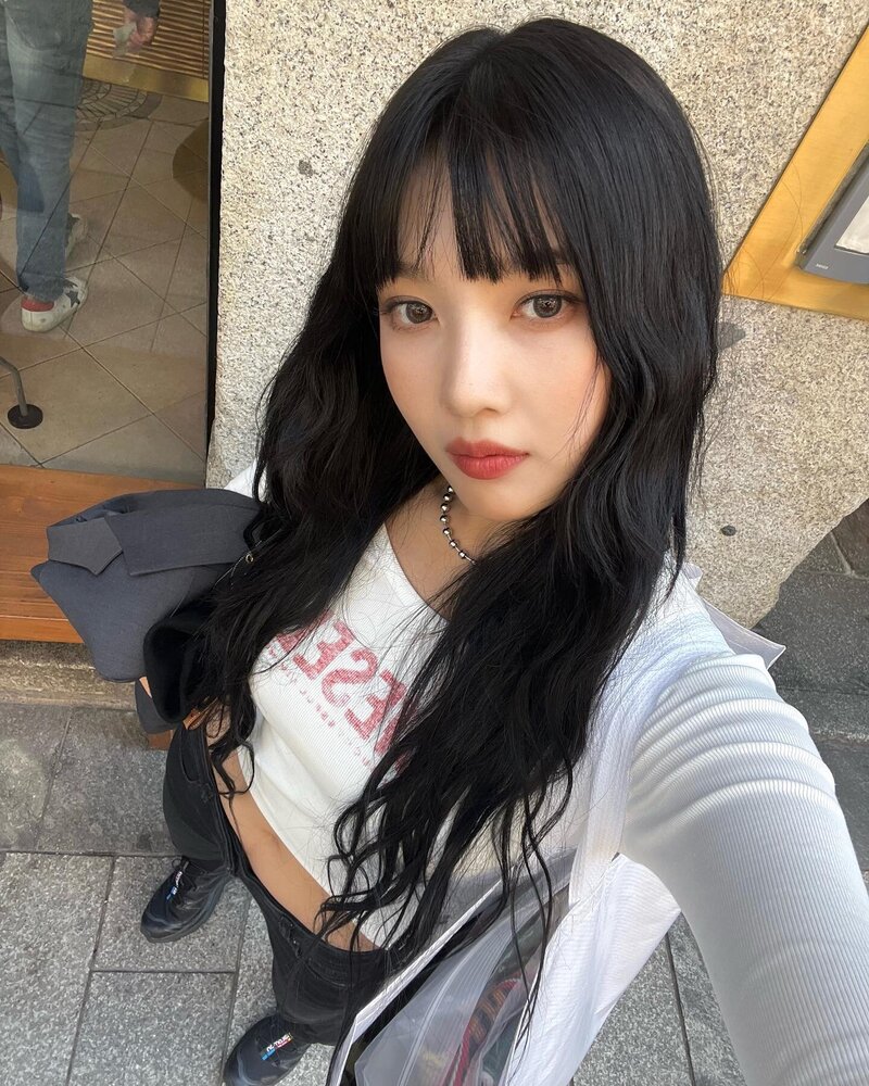 220925 Red Velvet Joy Instagram Update documents 2
