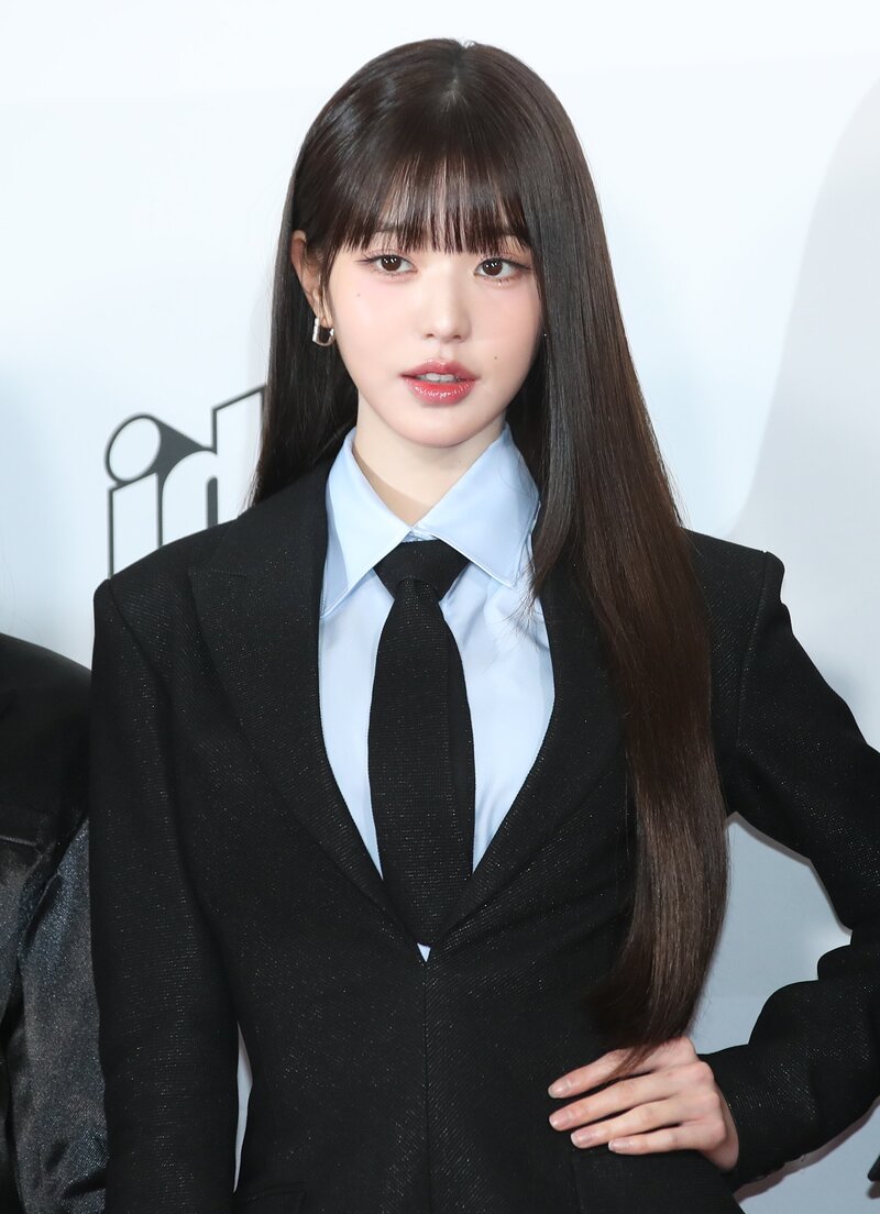231010 Wonyoung at the 2023 The Fact Music Awards red carpet documents 4