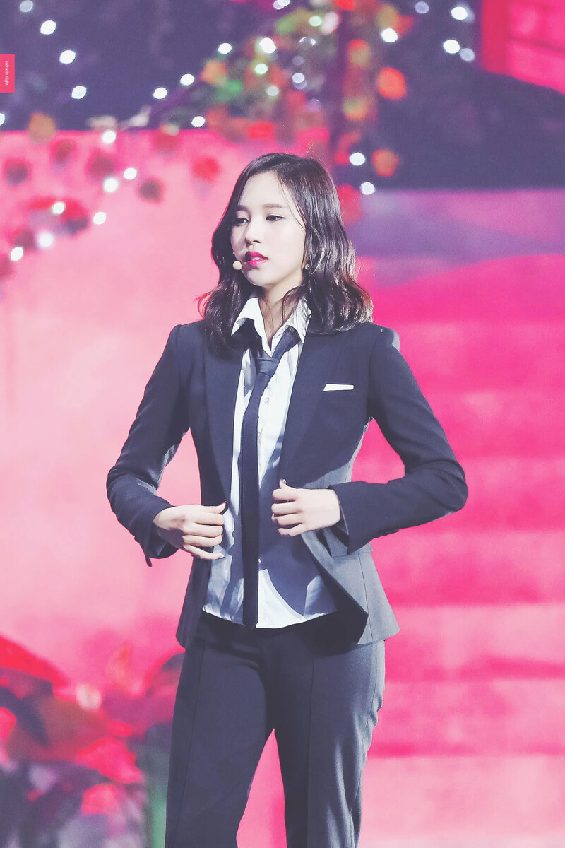 Mina1008.jpg