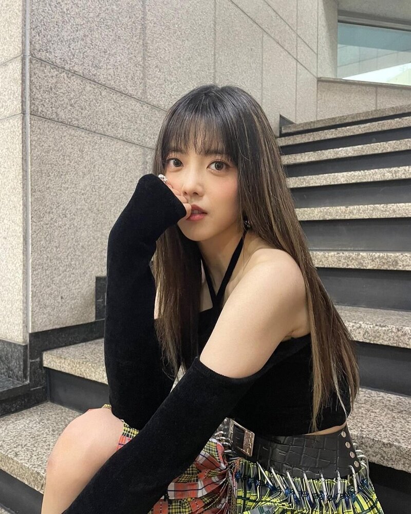 211112 Suyeon Instagram Update documents 9