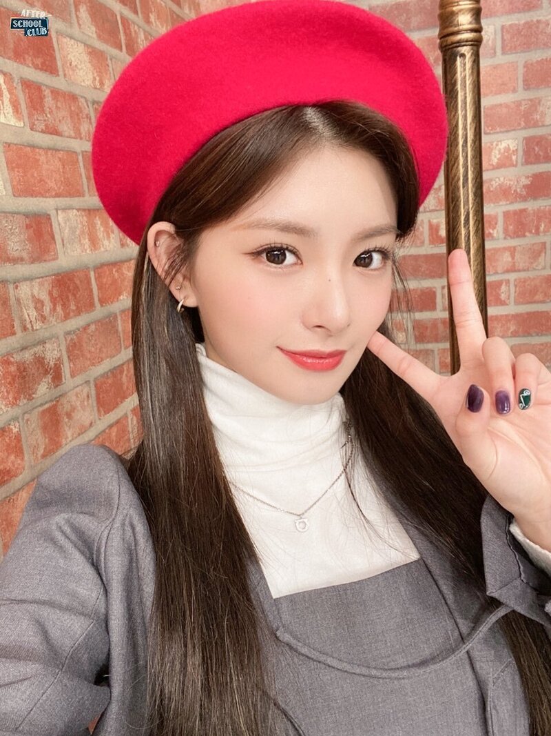 211221 EVERGLOW SNS Update at After School Club documents 9