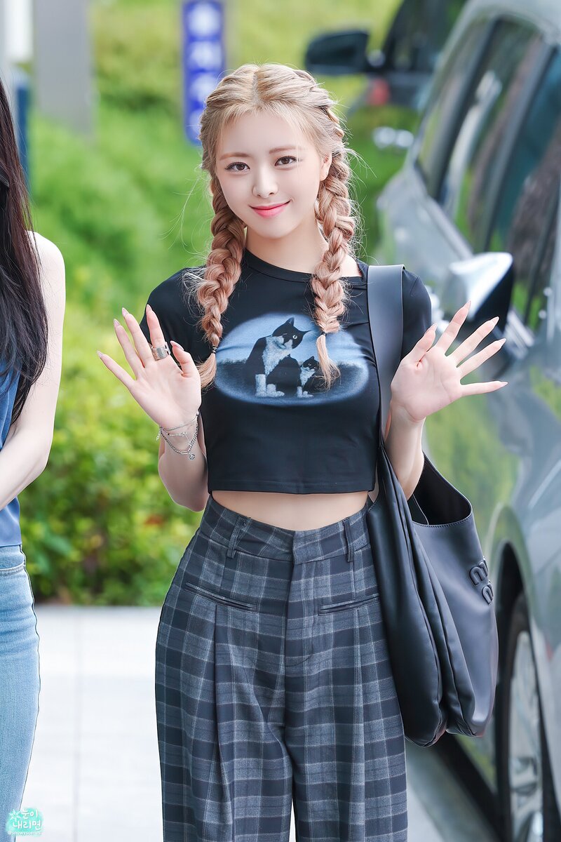 220719 ITZY Yuna - MBC ‘Kim Shin Young’s Noon Song of Hope’ Commute documents 3