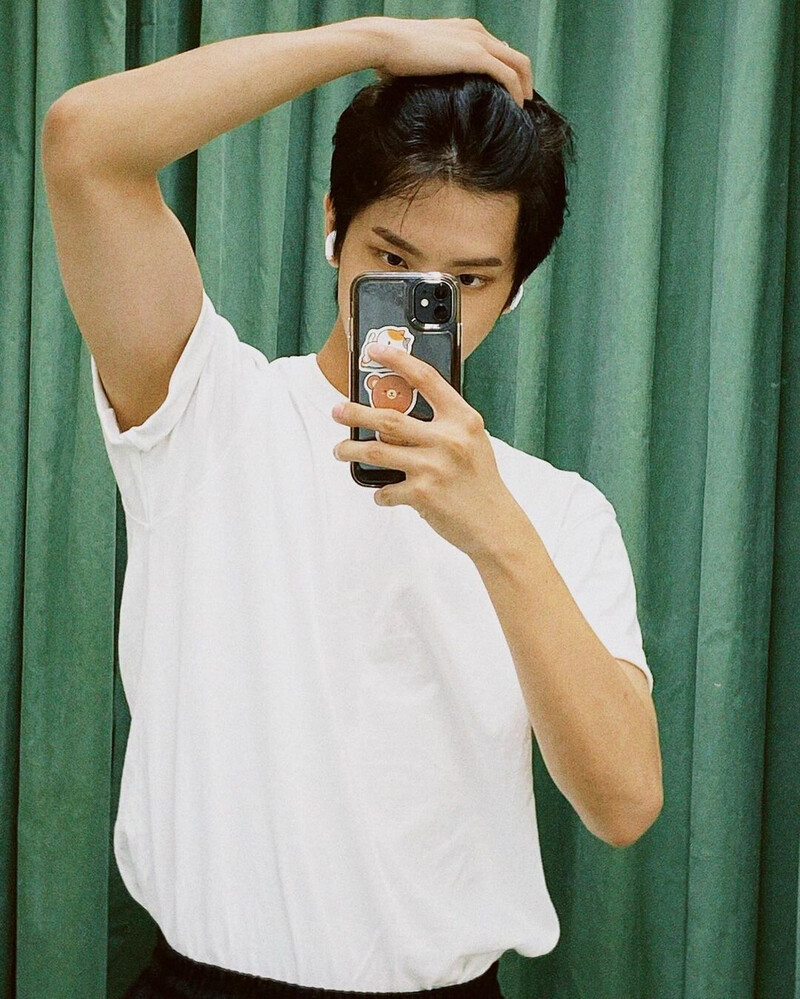 230729 - KYLER Instagram Update documents 1