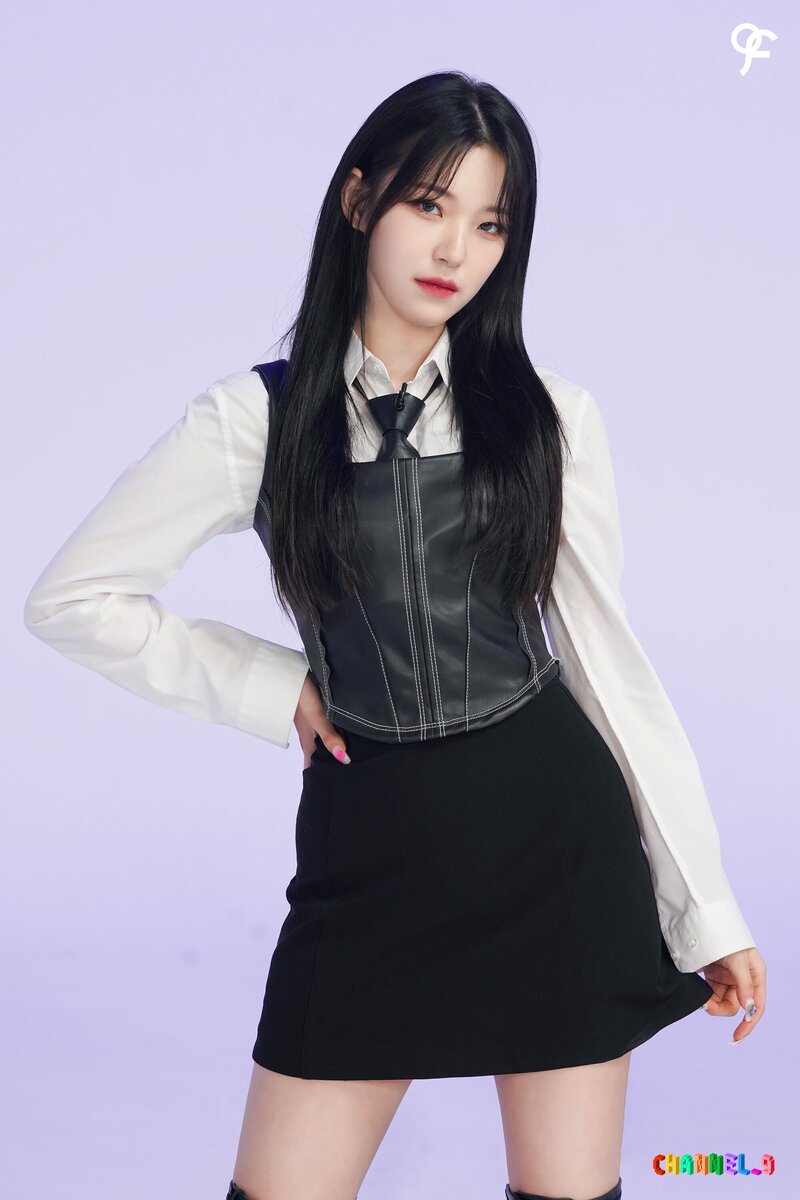 221130 fromis_9 Weverse - <CHANNEL_9> EP49-50 Behind Photo Sketch documents 11