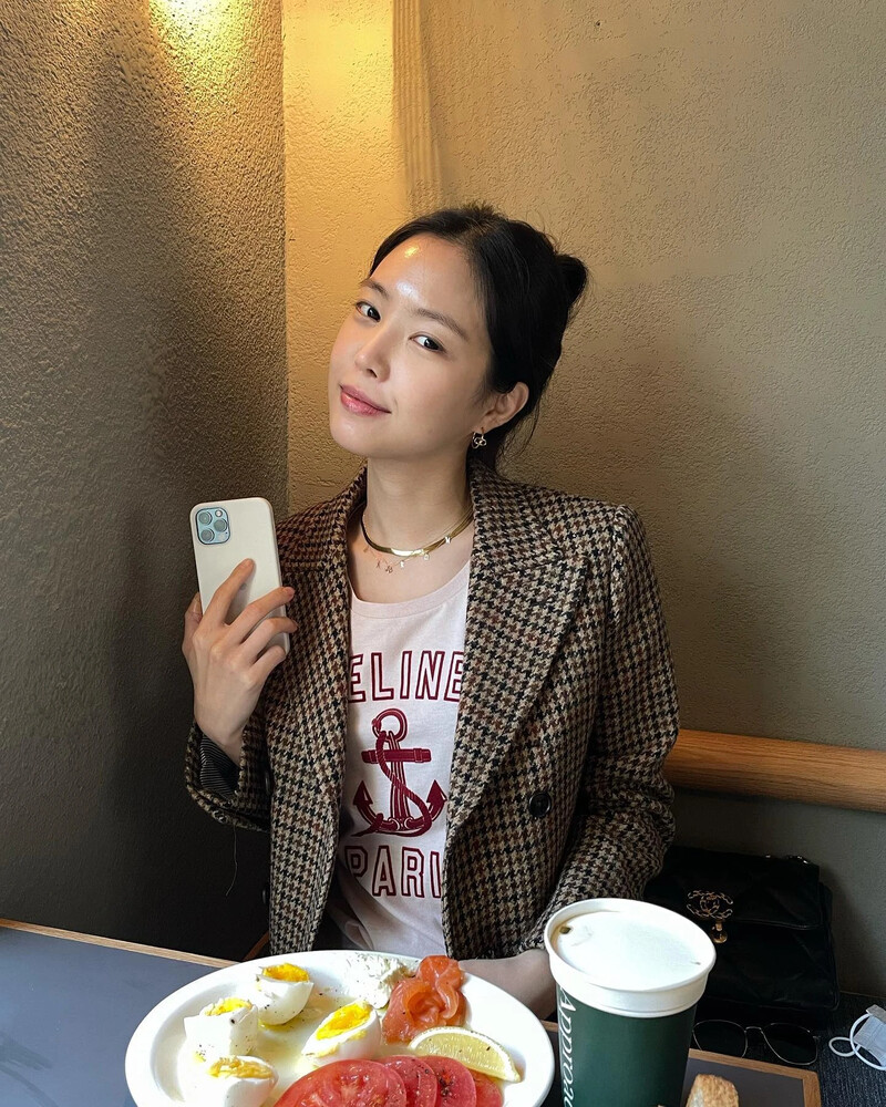 210318 Apink Naeun Instagram Update documents 4