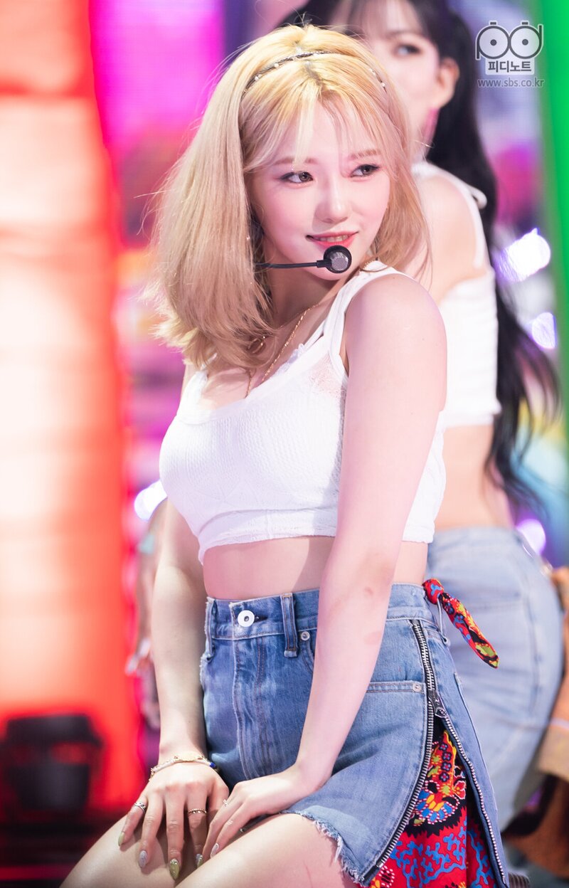 210523 fromis_9 - 'WE GO' at Inkigayo documents 20