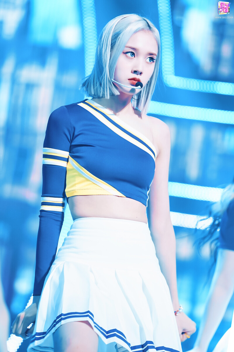 210926 STAYC - 'STEREOTYPE' at Inkigayo documents 13