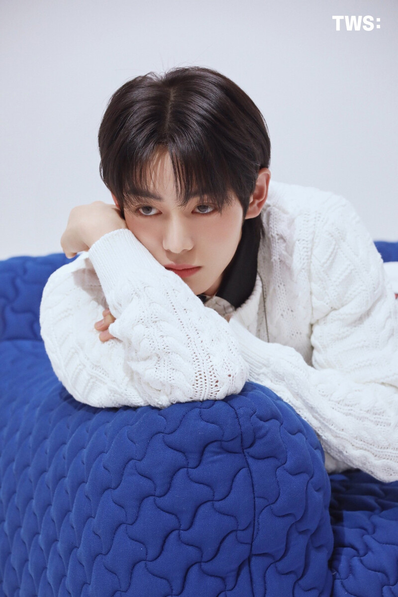 TWS ‘Weverse Magazine’ Photo Sketch - HANJIN documents 5