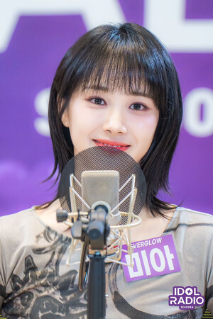 240620 Idol Radio Twitter Update - EVERGLOW Mia