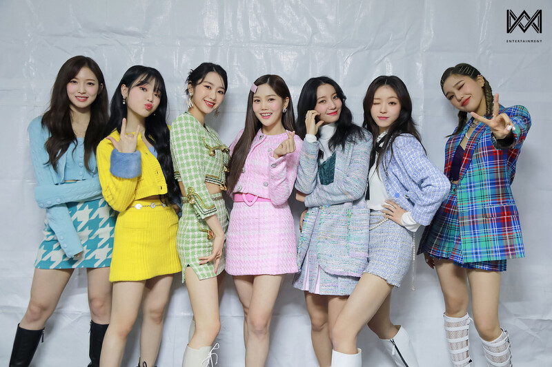 220323 WM Naver Post - OH MY GIRL - Year End Stages Behind documents 1