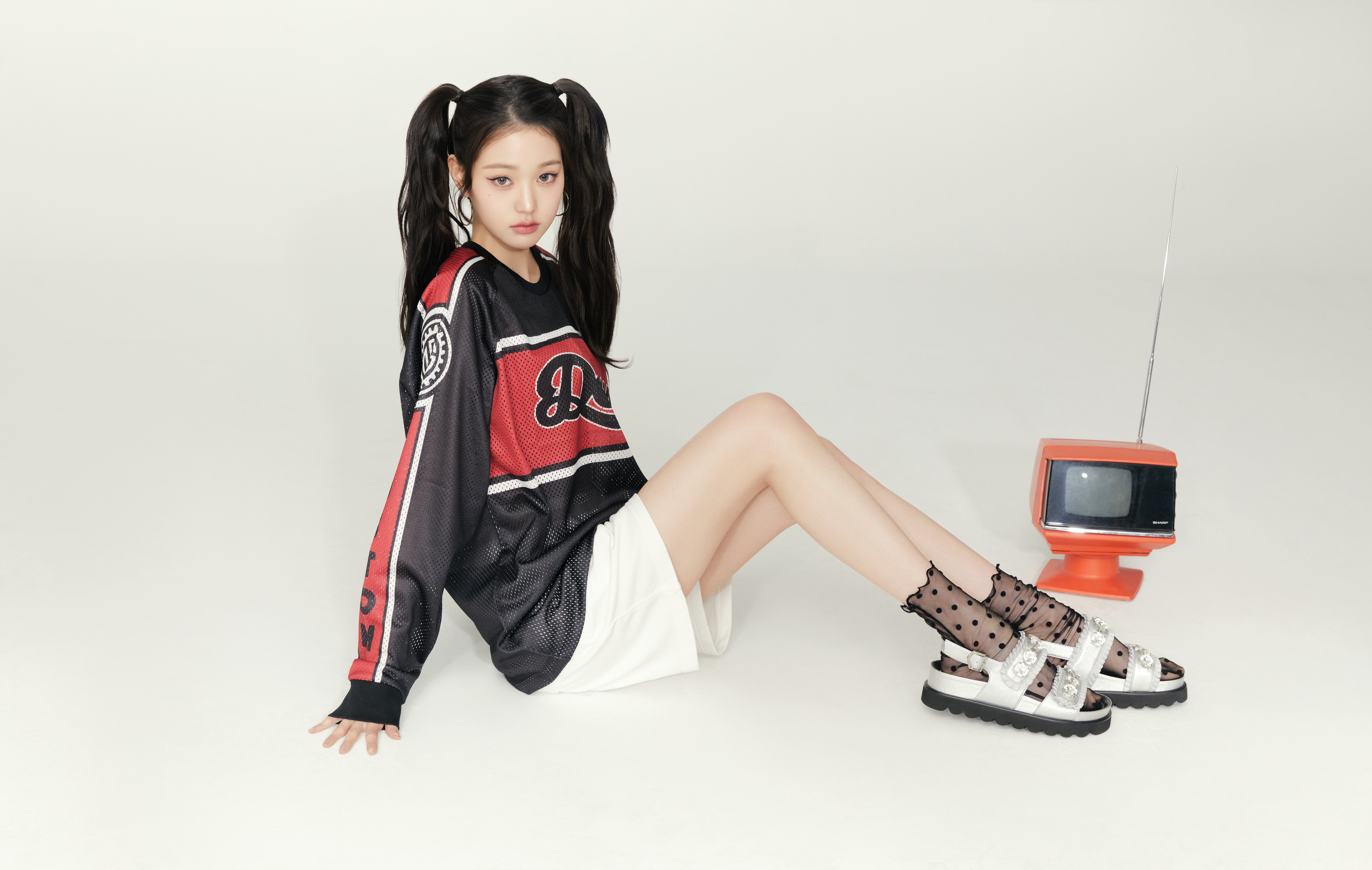 IVE Wonyoung for Suecomma Bonnie 2023 SS Collection 'WANNABE