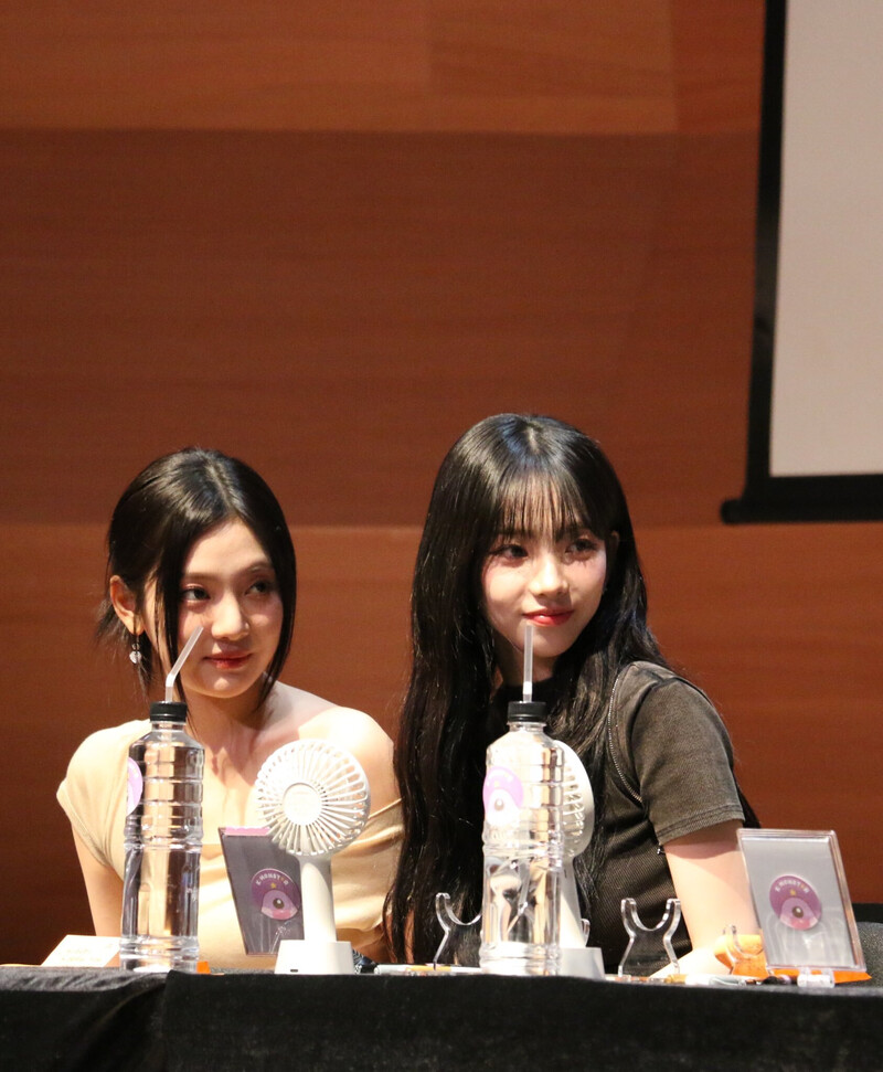 240116 aespa NINGNING & KARINA - CHILLIN Fansign Event in Taipei documents 3