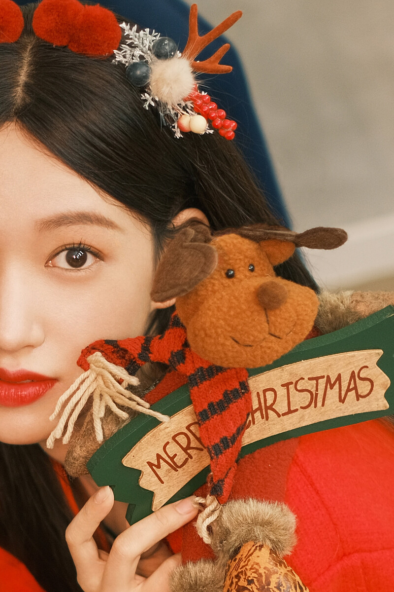 211225 Cheng Xiao Weibo Studio Update - Merry Christmas documents 4