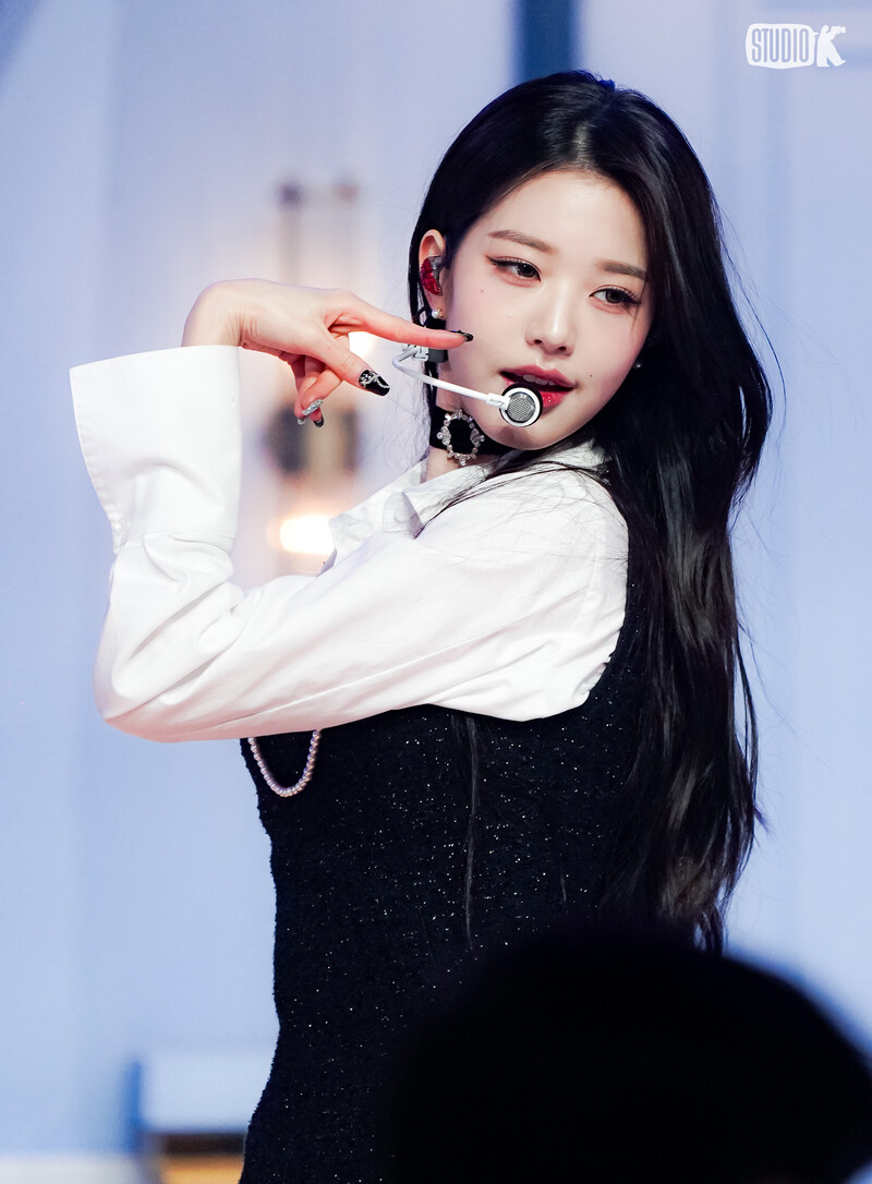 230414 IVE Wonyoung - 'I AM' at Music Bank documents 14