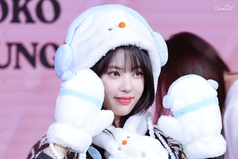 241205 izna Koko at MK Fansign documents 3