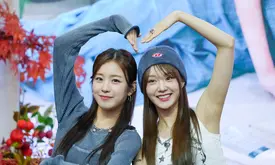 231029 WOOAH - NANA & WOOYEON at fansign event