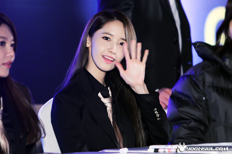 140316 Girls' Generation YoonA at Cheonggye Plaza Fansign documents 1