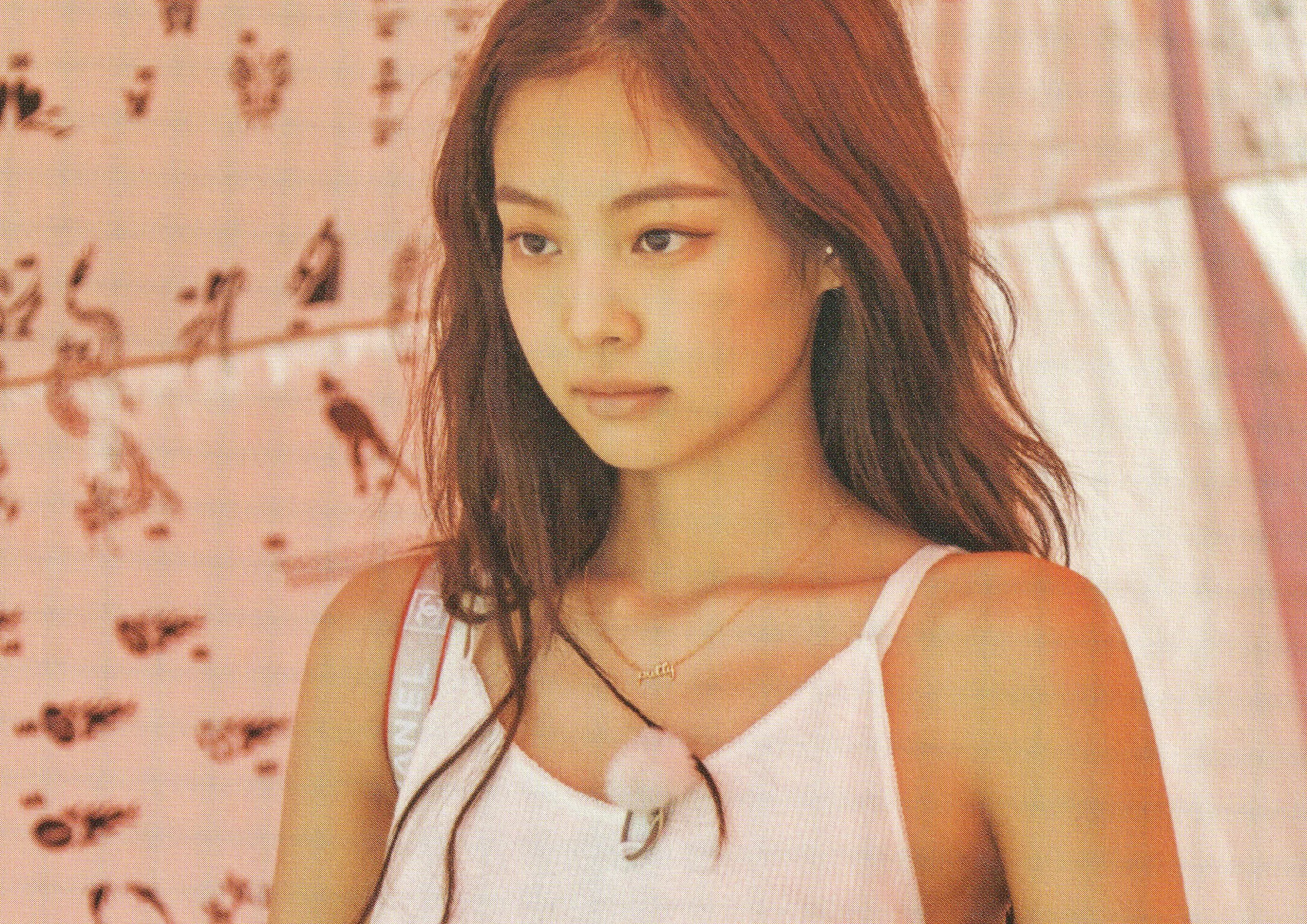 SCAN] 2019 BLACKPINK Summer Diary in Hawaii - Jennie | kpopping