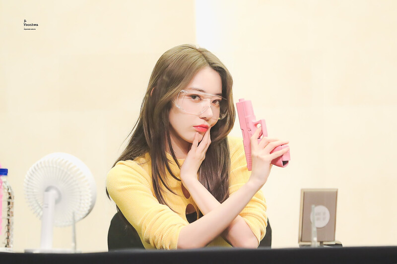 220514 Sakura at Fansign Event documents 1