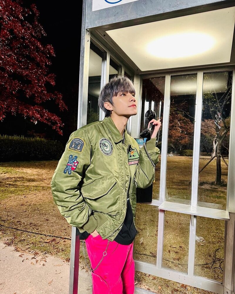 230108 NCT Xiaojun Instagram Update documents 2