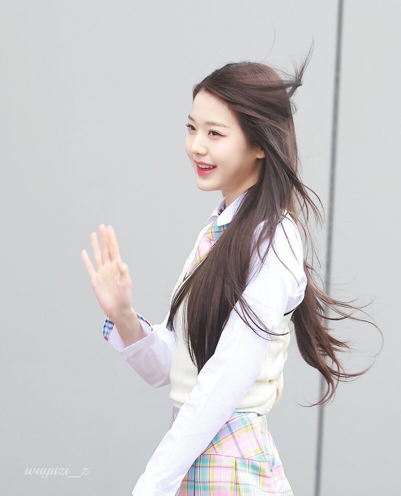 230406 IVE Wonyoung - Knowing Bros Commute | kpopping