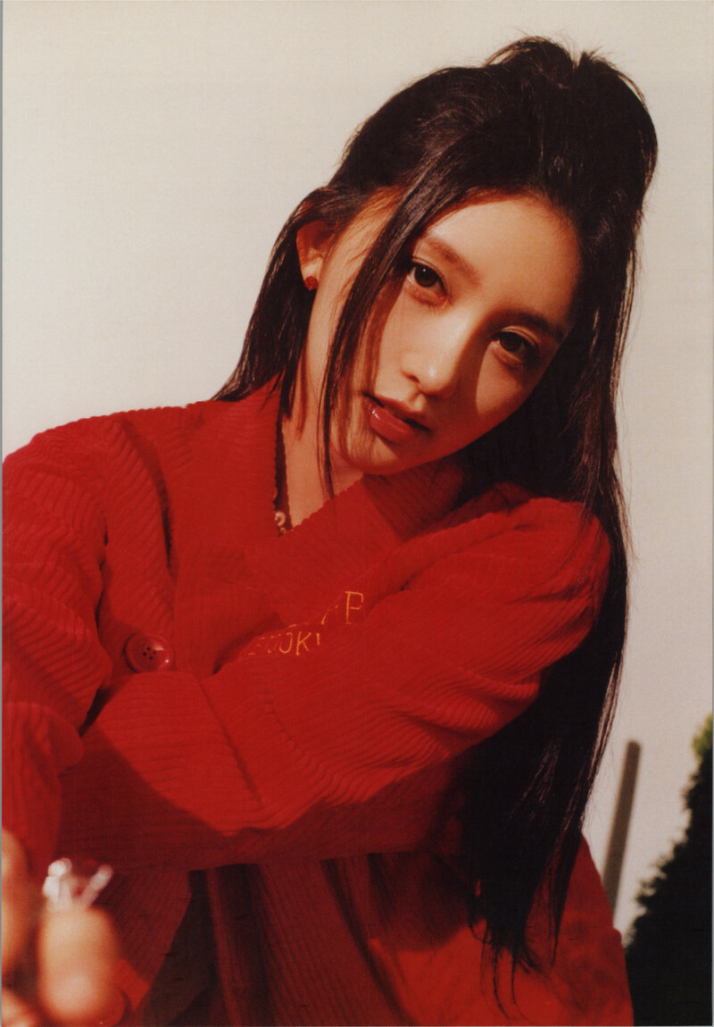 IVE - Mini Album 'I'VE MINE' (Scans) documents 5