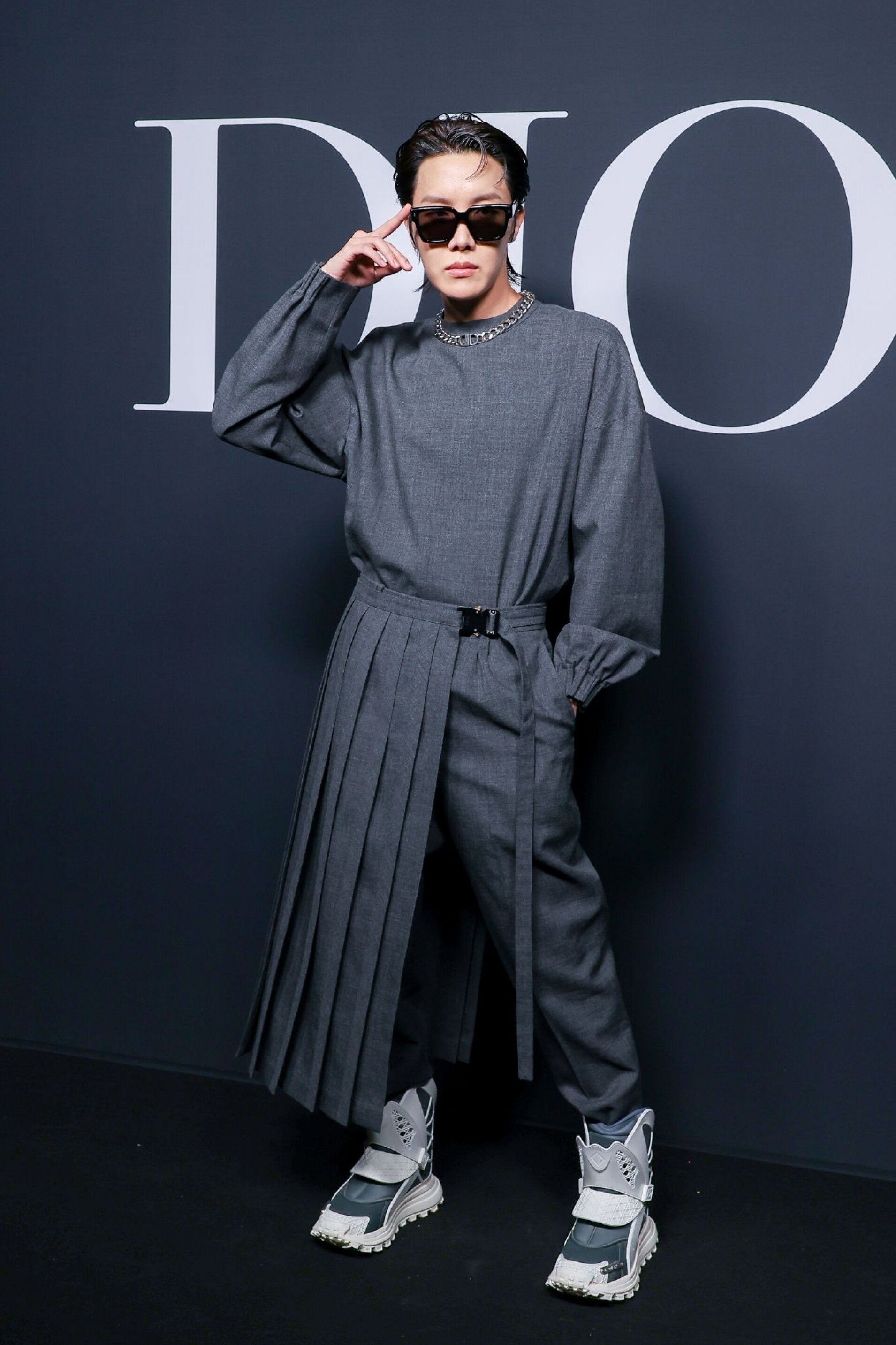 BTS} Jhope X DIOR in 2023  Dior fashion show, Dior fashion week, Dior