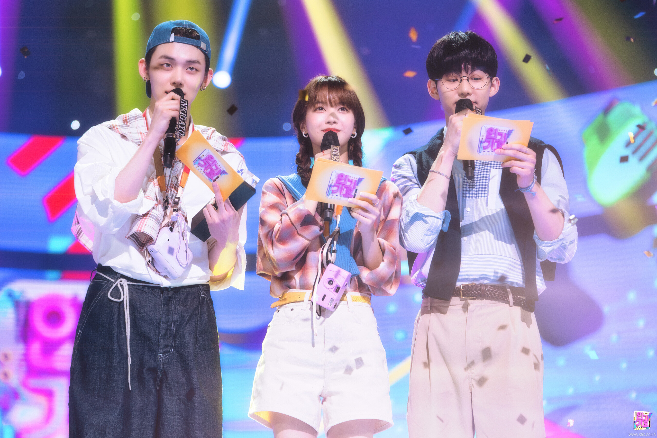 April 10, 2022 MC YEONJUN x SEO BUM JUNE x NOH JEONG UI at INKIGAYO