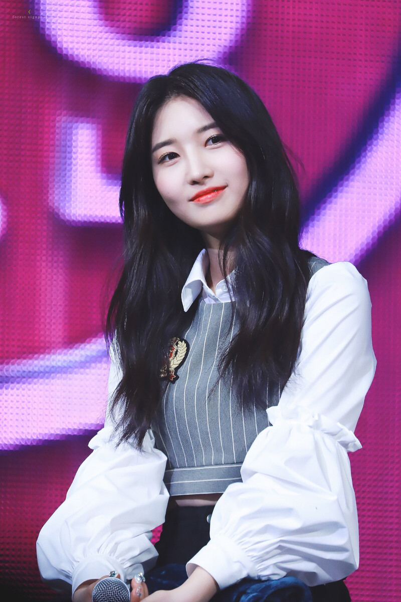 190318 Everglow Sihyeon - Debut showcase documents 13