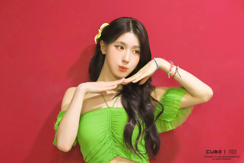 240907 - (G)I-DLE 'Klaxon' Music Shows Week 2 - Behind Photos documents 16