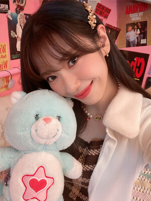 230201 Rocket Punch Weverse Update - Suyun