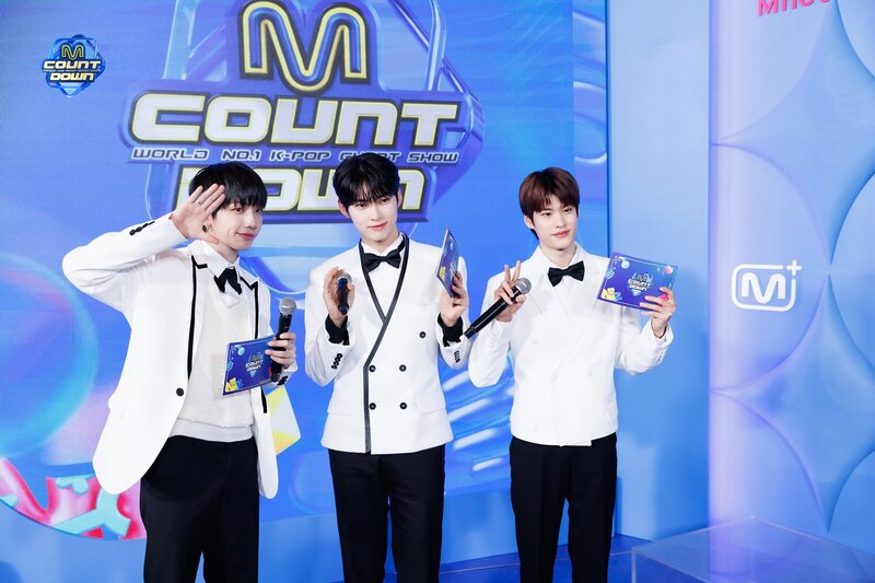 240111 MC Hanbin, Jaehyun, and Sohee at M Countdown documents 13