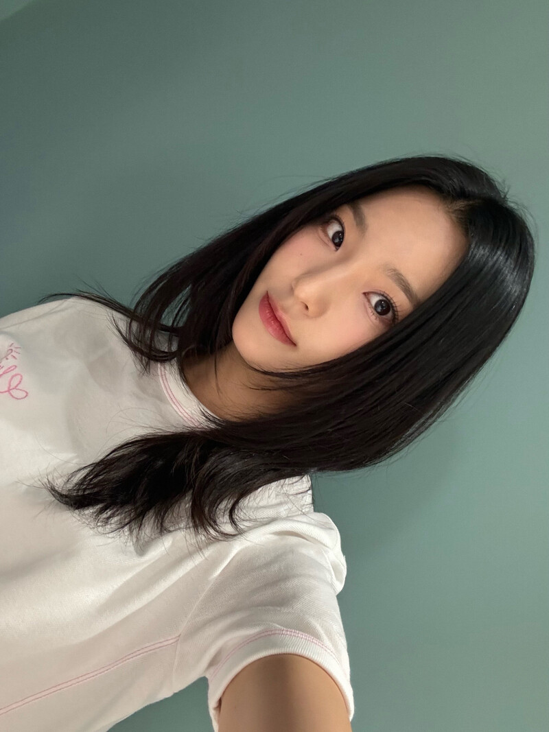 240820 - fromis_9 Twitter Update with SAEROM documents 1