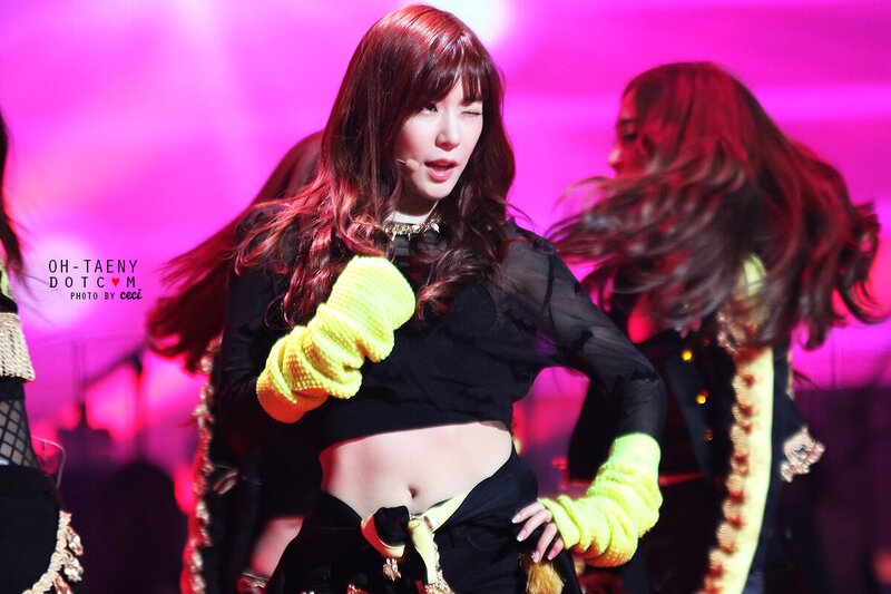 131029 Girls' Generation Tiffany at KBS Open Concert documents 3